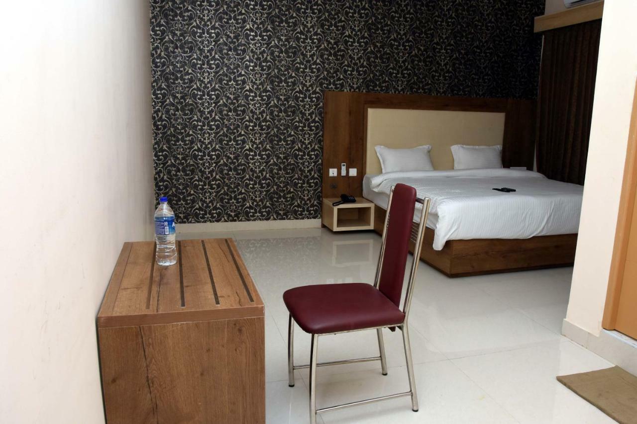 Salem Regency - A Business Stay Ngoại thất bức ảnh